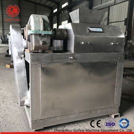 11KW Granulator การอัดขึ้นรูปลูกกลิ้งคู่กับการรับรองมาตรฐาน ISO 9001 / CE